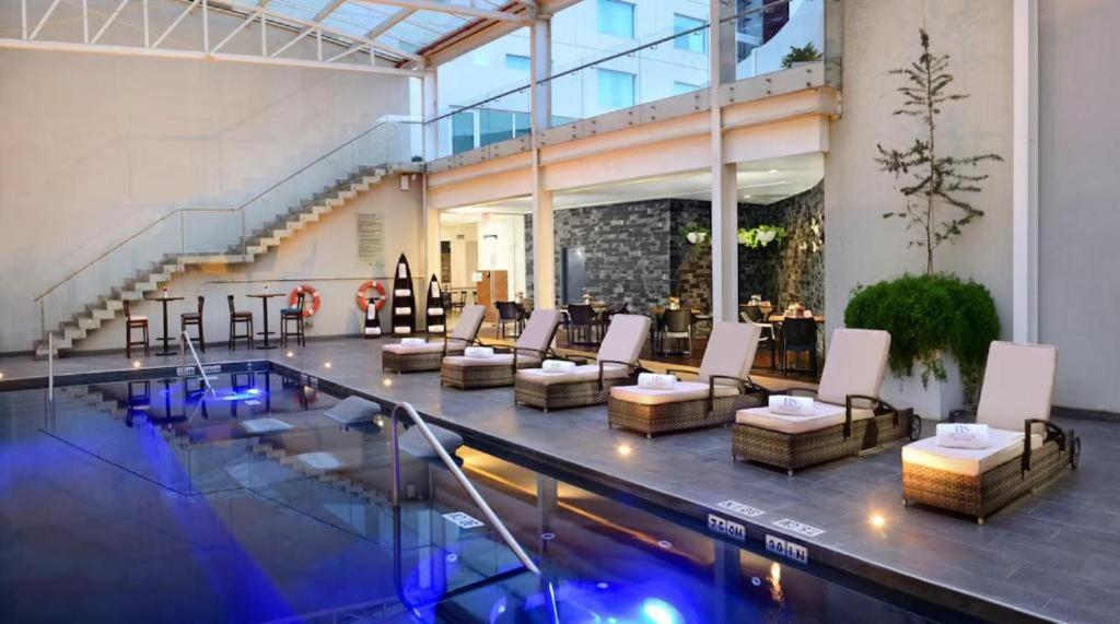 HS HOTSSON Hotel Puebla Buitenkant foto
